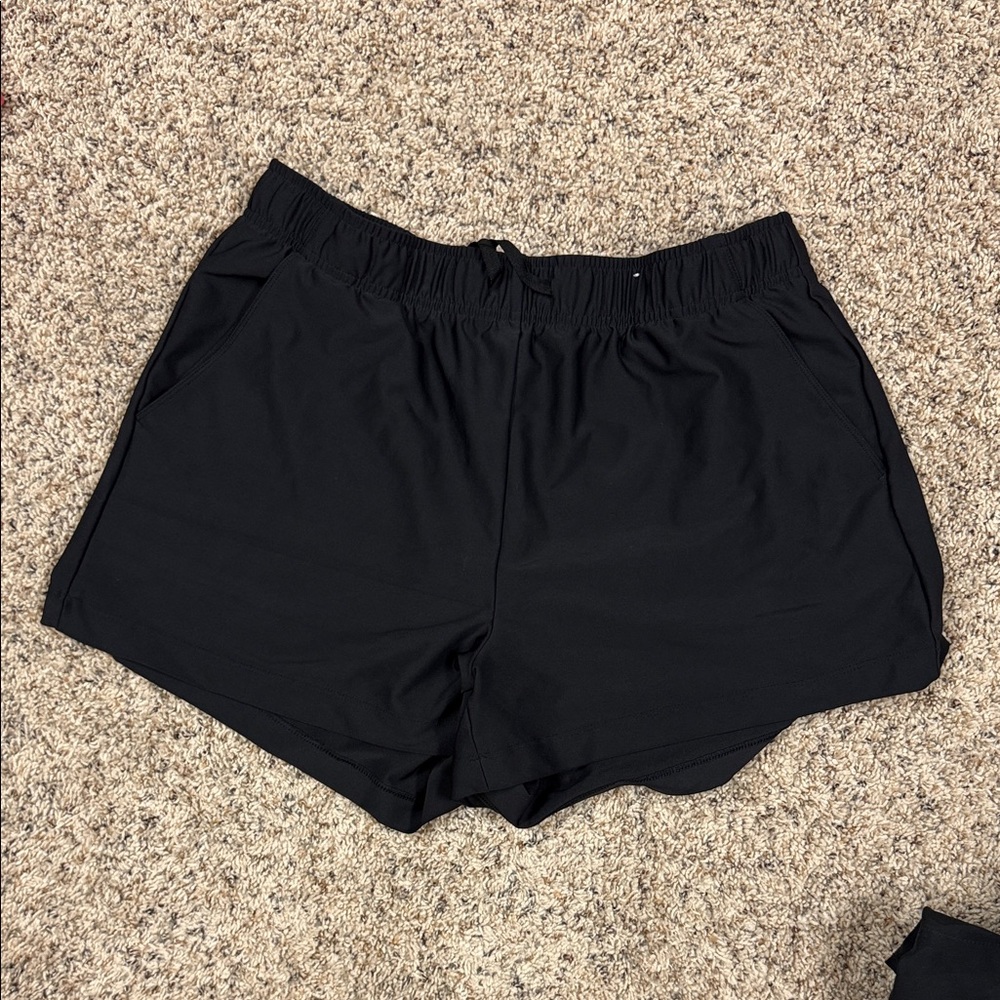 Old Navy Black Athletic Women's Shorts